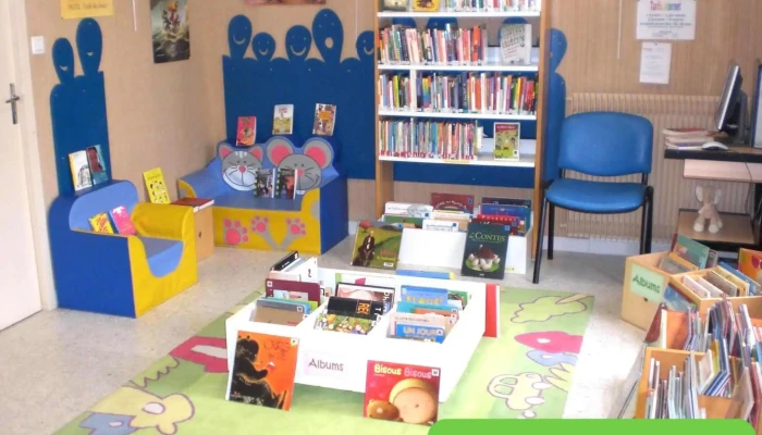 Mediatheque Jeanne Ducluzeau Photos Du Proprietaire - Archigny