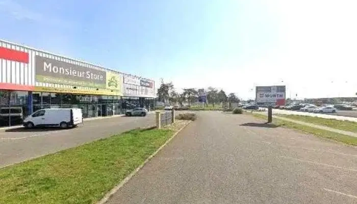 Monsieur Store Chatellerault   Fermastores Street View Et 360deg - Châtellerault