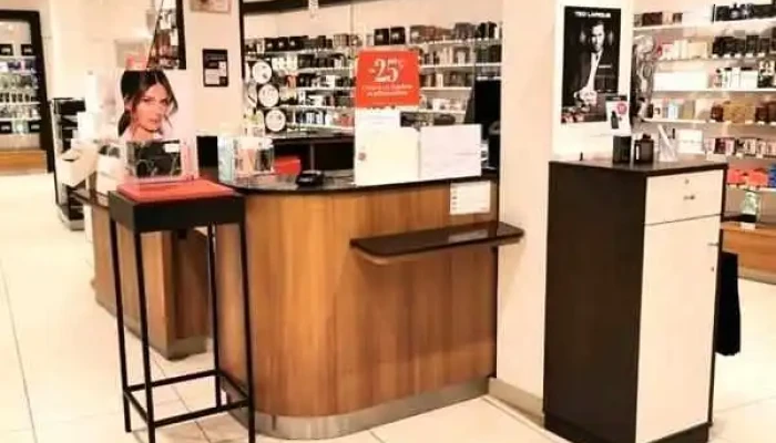 Parfumerie April Angouleme Interieur - Angoulême