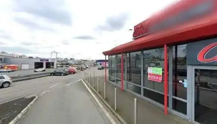 Pharmacie Du Geant L Rue Du Puits De La Ville L Chauray 79 -  Street View Et 360deg - Chauray