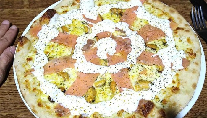 Pizzeria La Perla Pizza -  Opinions - Annesse-et-beaulieu
