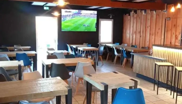 Renomets Bar Resto Pizzeria Atmosphere - Aiffres