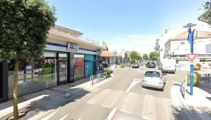 Rose Passion -  Street View Et 360deg - Andernos-les-bains