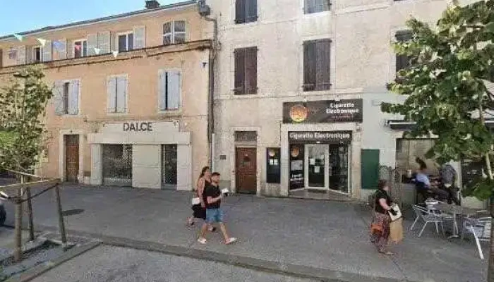 Royalcig Nay -    Vape Store Cbd Street View Et 360deg - Nay