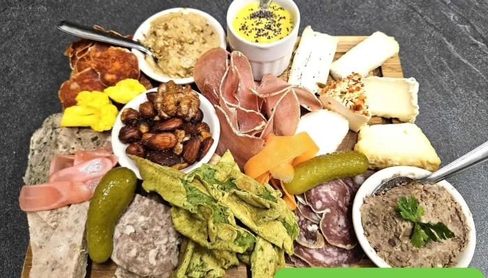 Saint -  Pierre Et Le Loup Plats Et Boissons - Chauvigny