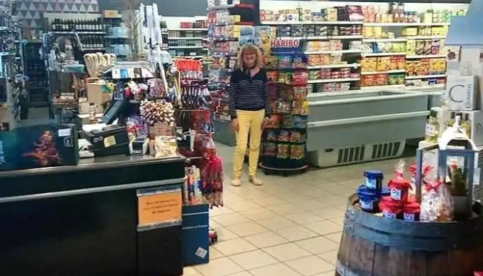 Spar -  Interieur - Loix