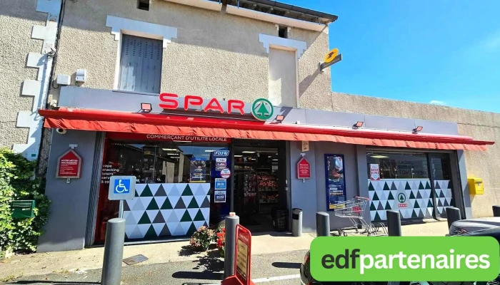Spar -  Photos Du Proprietaire - Chalandray