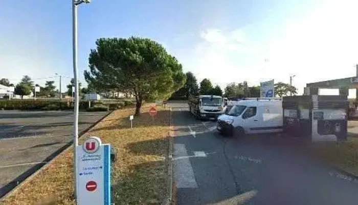 Super U Et Drive -  Street View Et 360deg - Coulonges-sur-l'autize
