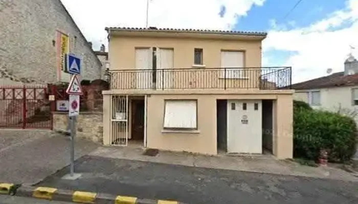 Tabac Presse Loto Pmu Bar -  Street View Et 360deg - Aiguillon