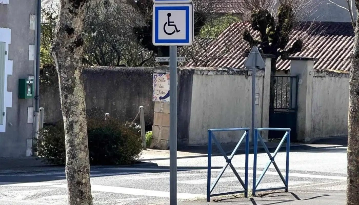 Toilettes Publiques -  Les Plus Recentes - Archigny