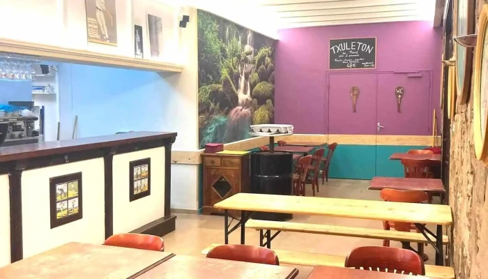Trinketeko Ostatuabar Restaurant Du Trinquet Laduche Atmosphere - Ascain