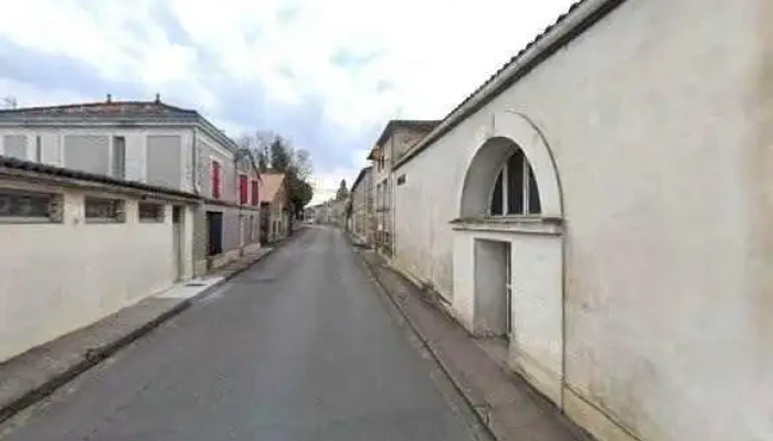 Ups Access Point -  Street View Et 360deg - Chazelles