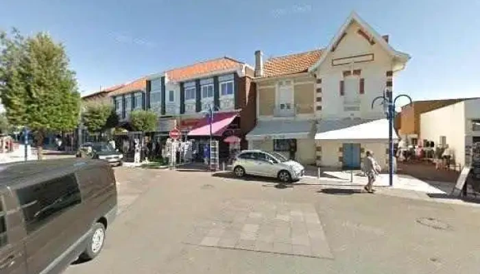 Wanita Banana -  Street View Et 360deg - Andernos-les-bains