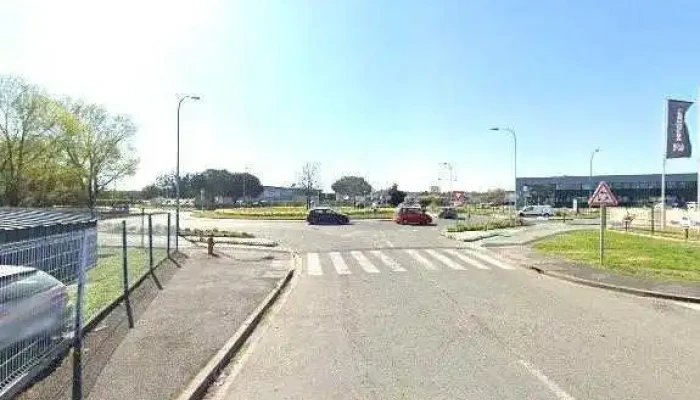Zanzicar Bordeaux -    Parot Street View Et 360deg - Bruges